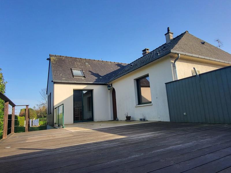 Maison - 178 m² - 9 pièces