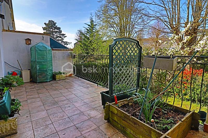 Pavillon - 72 m² - 5 pièces