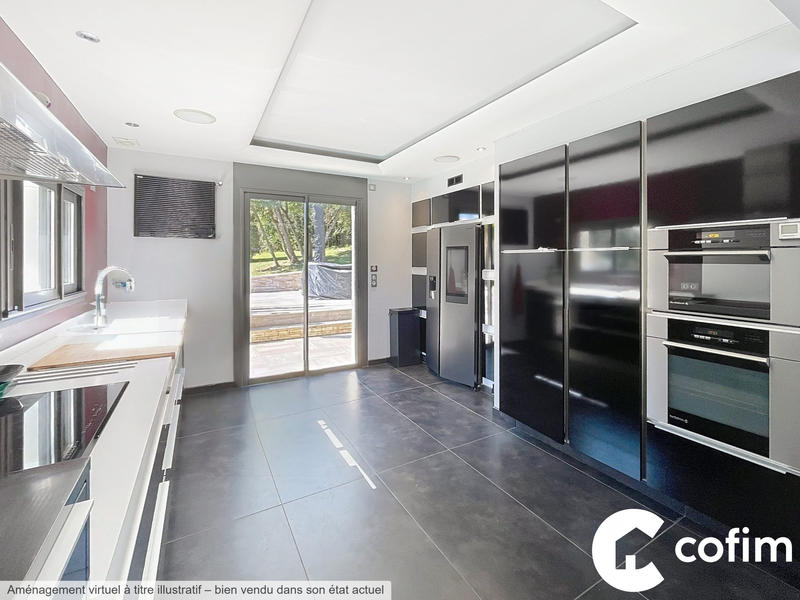 Maison contemporaine - 279 m² - 12 pièces