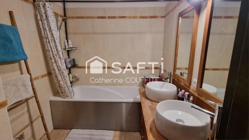 Maison - 160 m² - 5 pièces