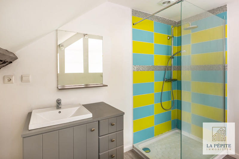 Maison - 95 m² - 4 pièces