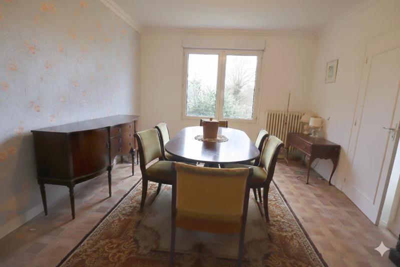 Maison - 111 m² - 7 pièces