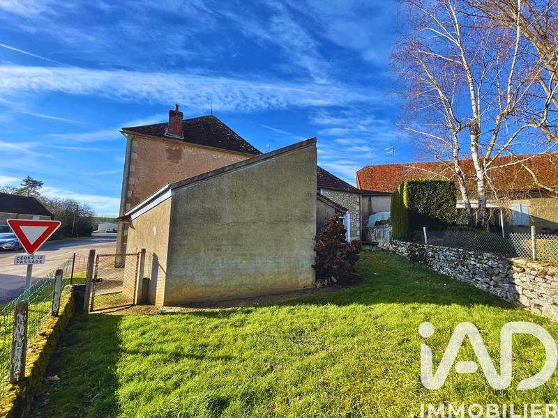 Maison - 198 m² - 7 pièces