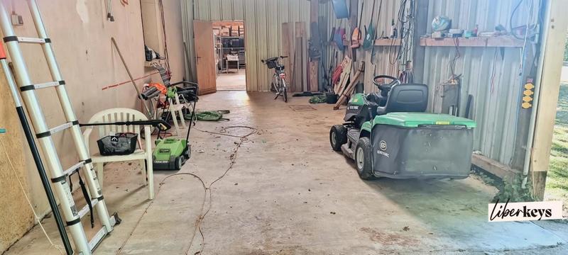 Propriété - 230 m² - 10 pièces