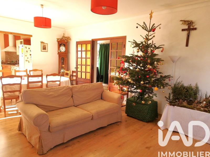 Maison - 180 m² - 7 pièces