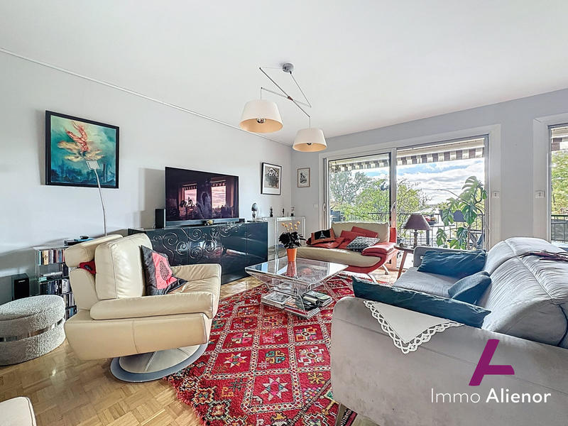 Appartement - 104 m² - 4 pièces