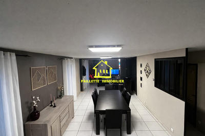 Maison traditionnelle - 150 m² - 5 pièces