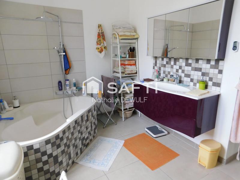 Maison - 340 m² - 8 pièces