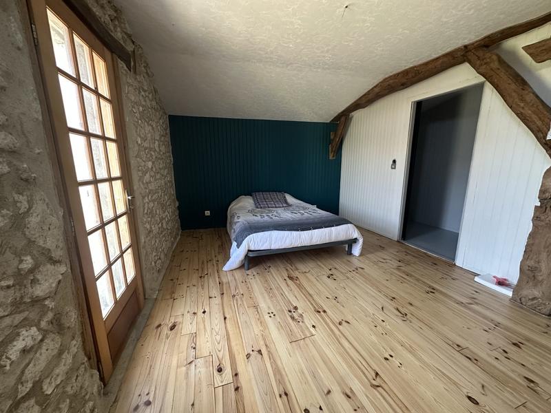 Maison traditionnelle - 178 m² - 4 pièces