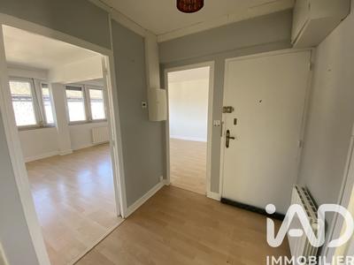 Appartement - 84 m² - 3 pièces