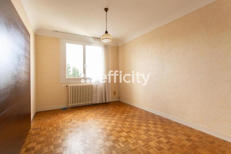 Maison - 100 m² - 6 pièces