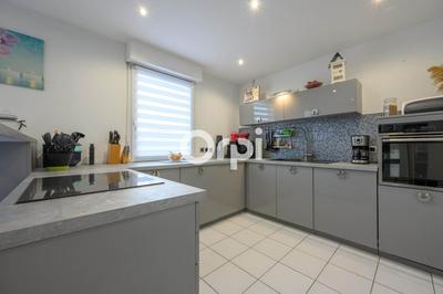 Maison - 94 m² - 5 pièces