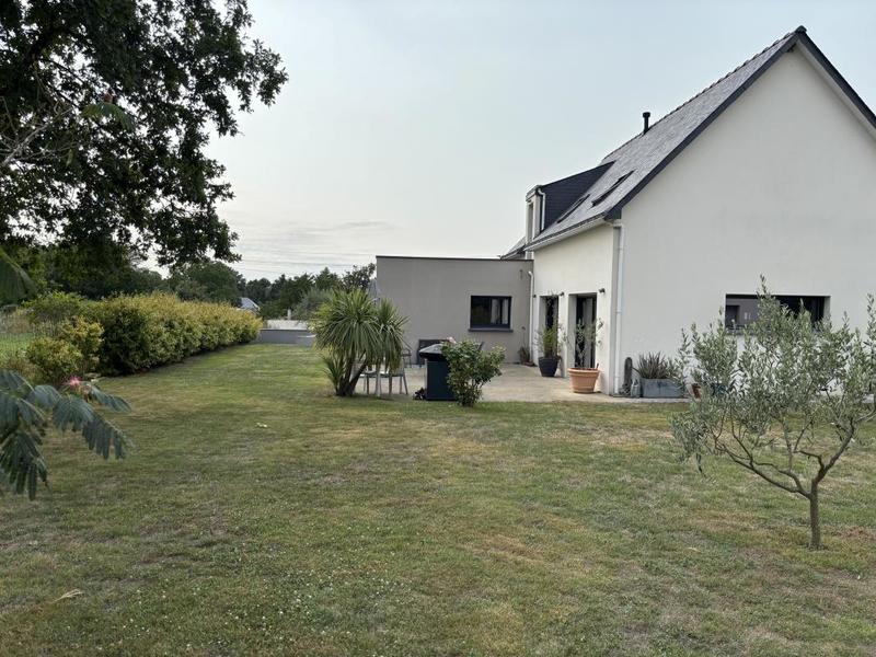 Maison - 152 m² - 6 pièces