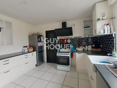 Maison - 151 m² - 8 pièces