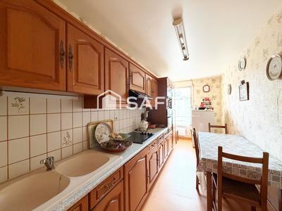 Appartement - 100 m² - 4 pièces