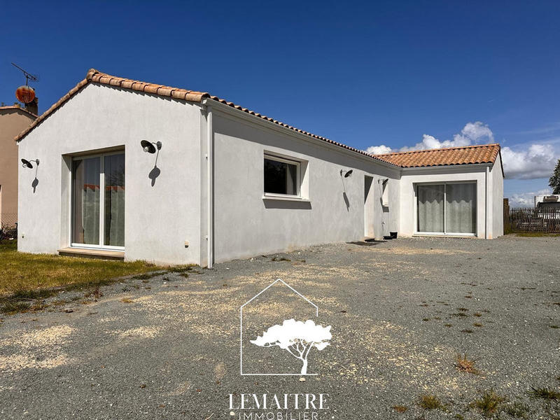 Maison - 104 m² - 4 pièces