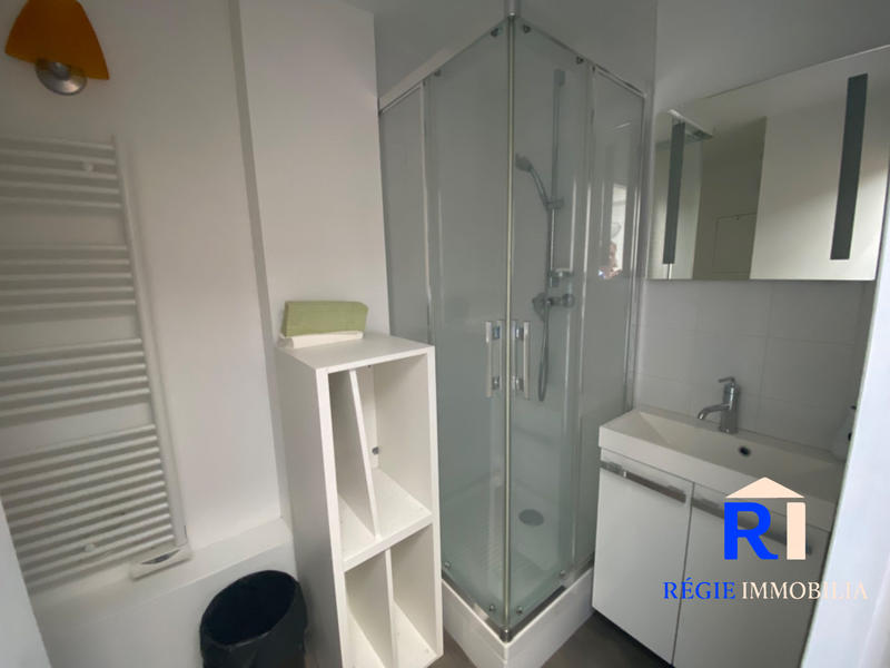 Bureau - 229 m² - 7 pièces