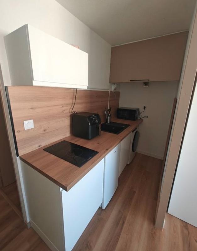 Studio - 28 m² - 1 pièce