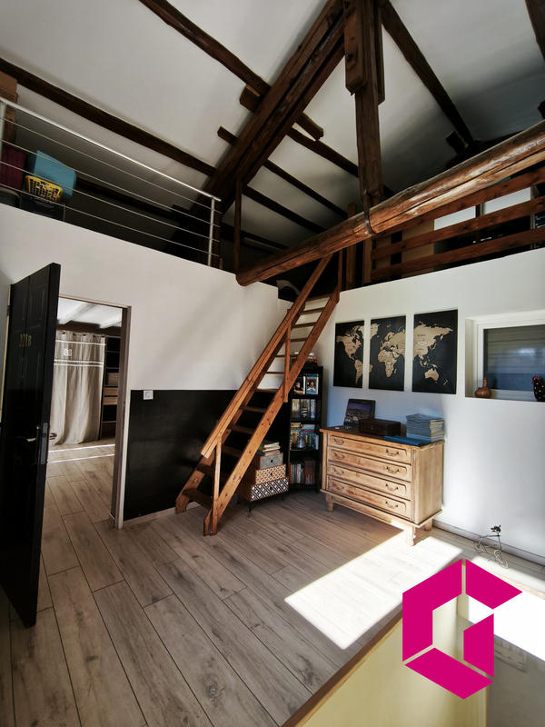 Maison - 179 m² - 5 pièces