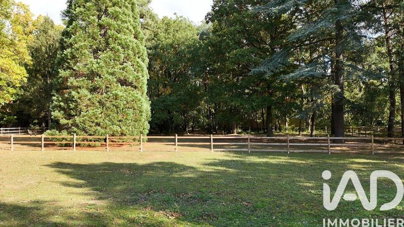 Maison - 370 m² - 8 pièces