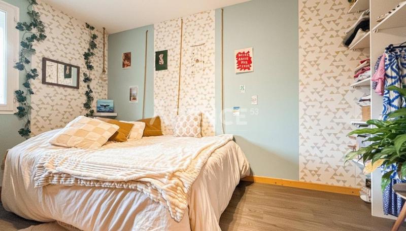 Maison - 104 m² - 4 pièces