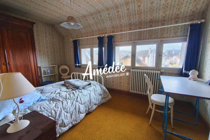 Maison ancienne - 304 m² - 11 pièces