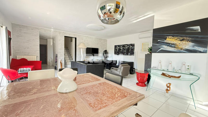 Villa - 120 m² - 4 pièces