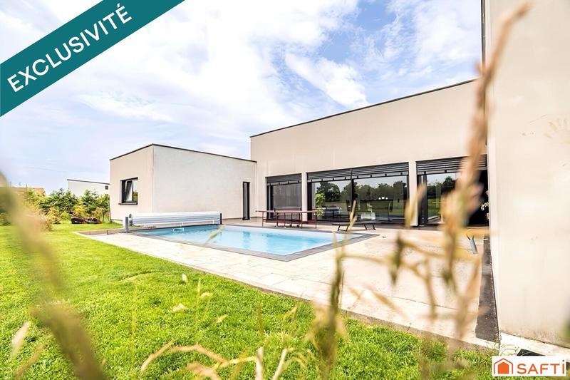 Maison - 220 m² - 6 pièces