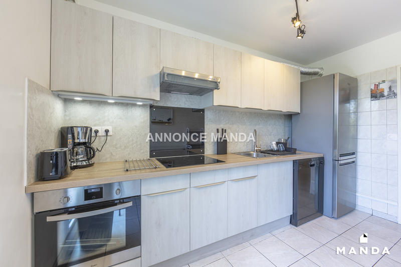 Chambre - 10 m² - 6 pièces