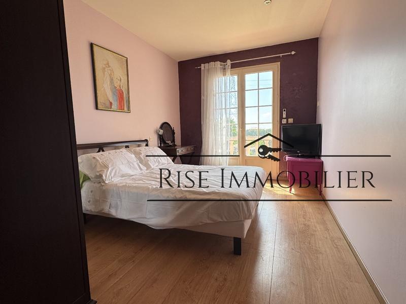 Villa - 163 m² - 5 pièces
