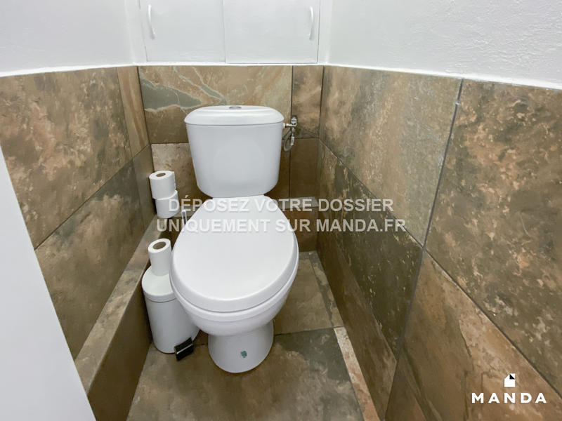 Chambre - 11 m² - 5 pièces