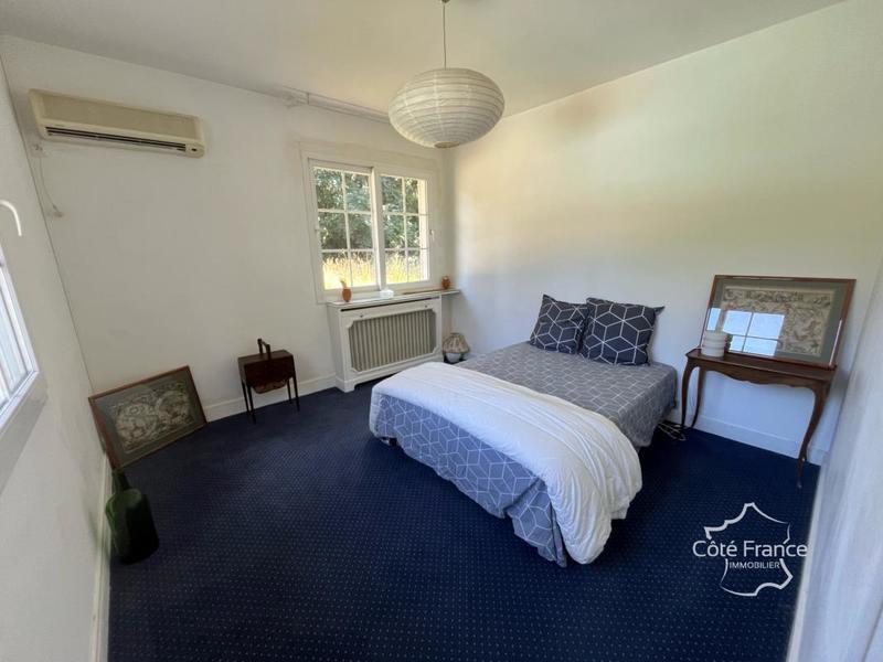 Propriété - 236 m² - 8 pièces