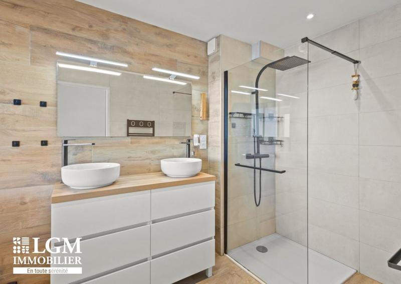 Maison - 77 m² - 3 pièces