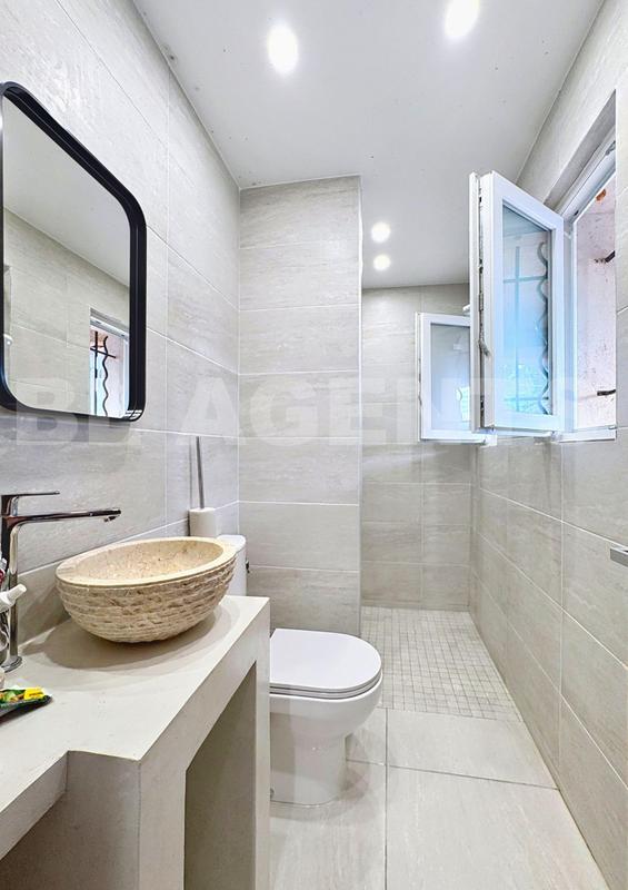 Maison - 200 m² - 6 pièces