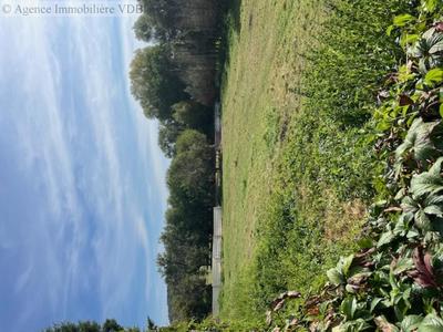 Terrain constructible - 1 388 m²