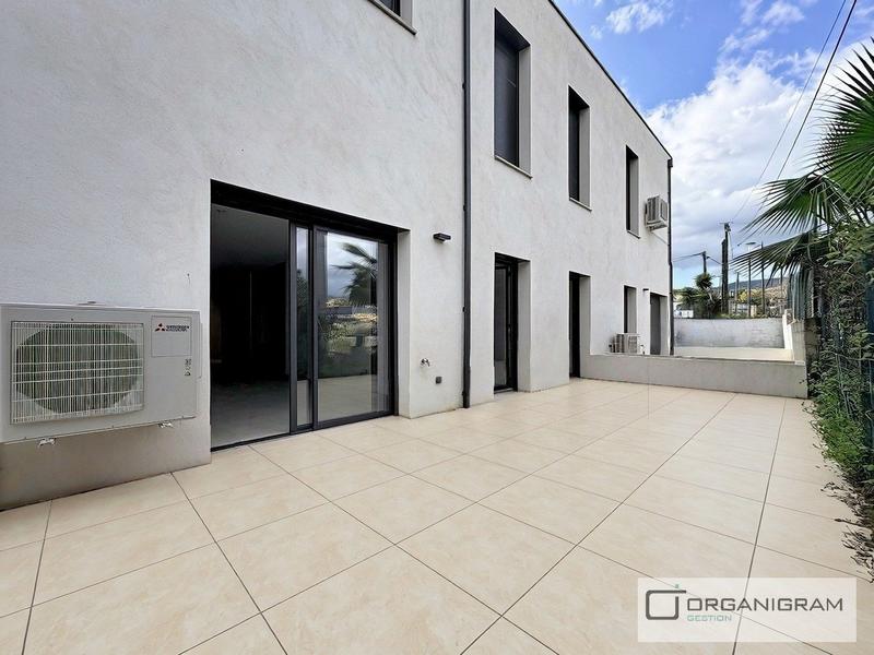 Appartement - 75 m² - 3 pièces