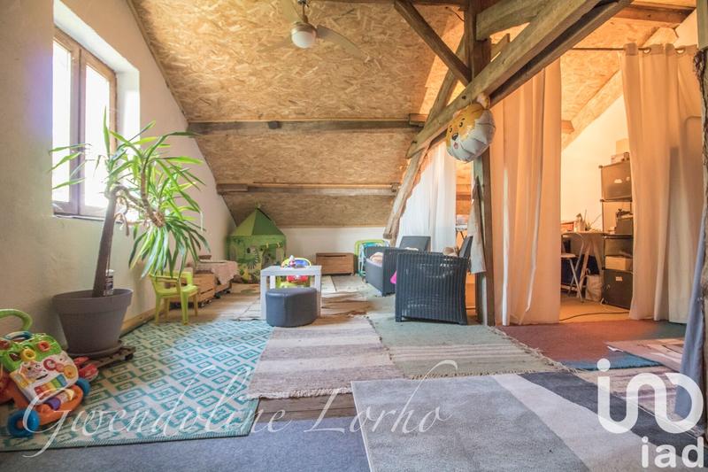 Maison - 104 m² - 5 pièces