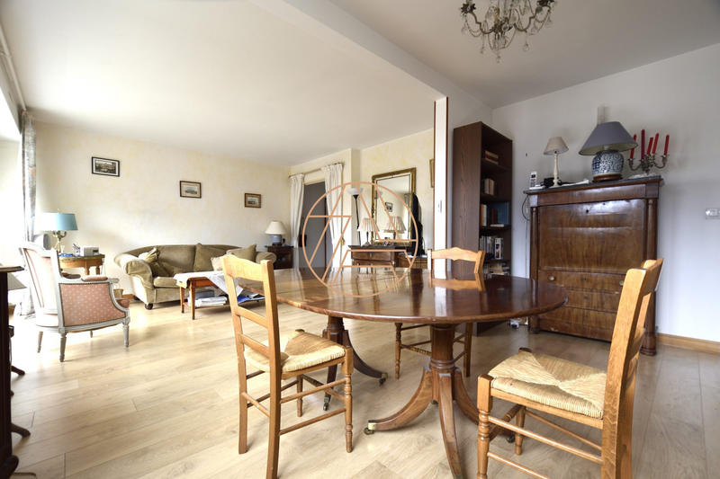 Appartement - 83 m² - 4 pièces