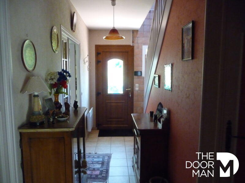 Demeure - 201 m² - 6 pièces