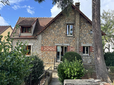 Maison - 140 m² - 6 pièces