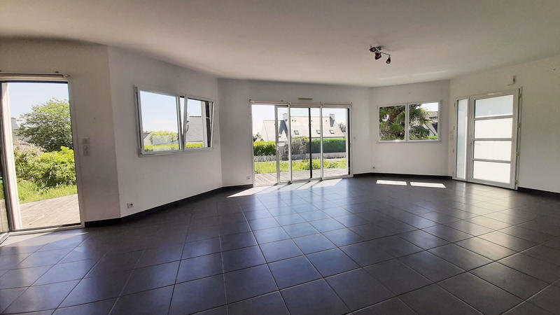 Maison - 104 m² - 5 pièces