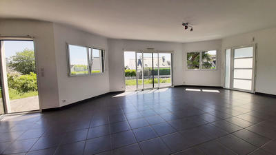 Maison - 104 m² - 5 pièces