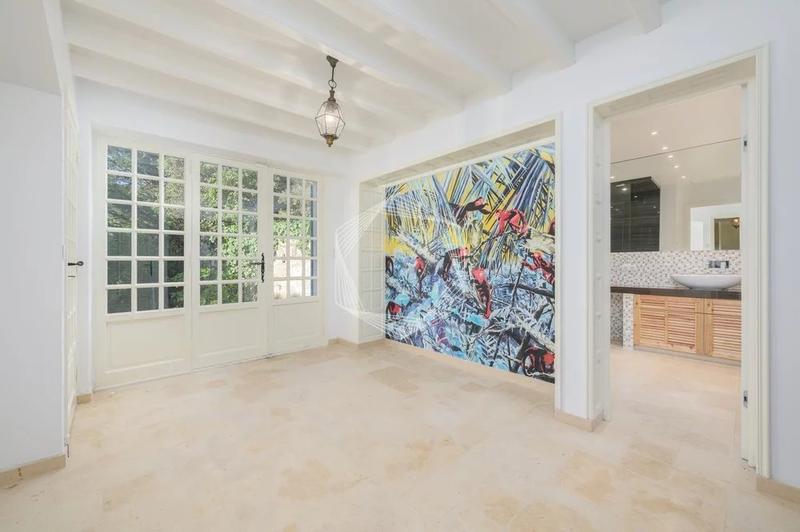 Appartement - 259 m² - 9 pièces