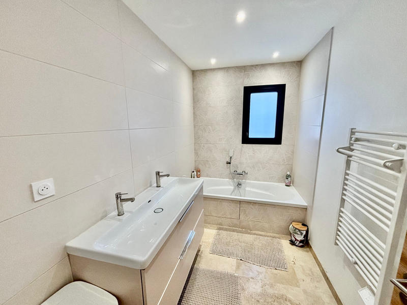 Villa - 108 m² - 4 pièces