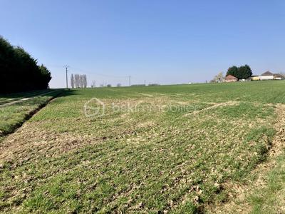 Terrain constructible - 697 m²