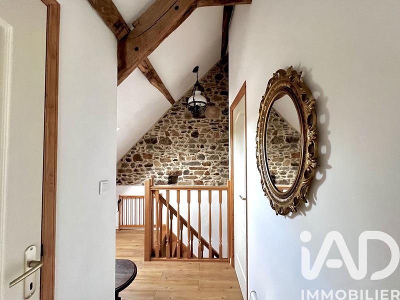 Maison - 217 m² - 8 pièces