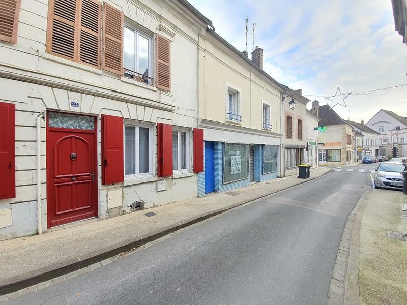 Maison - 230 m² - 7 pièces