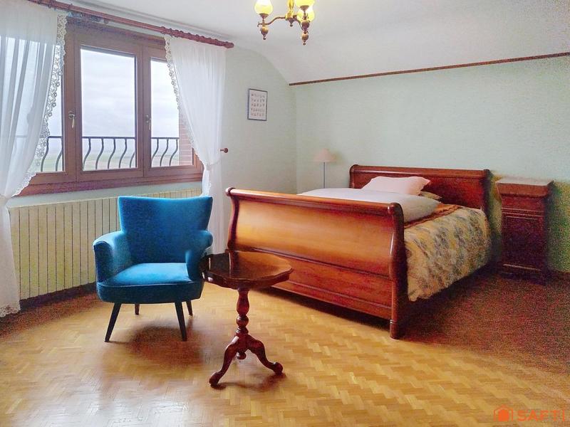 Maison - 301 m² - 10 pièces