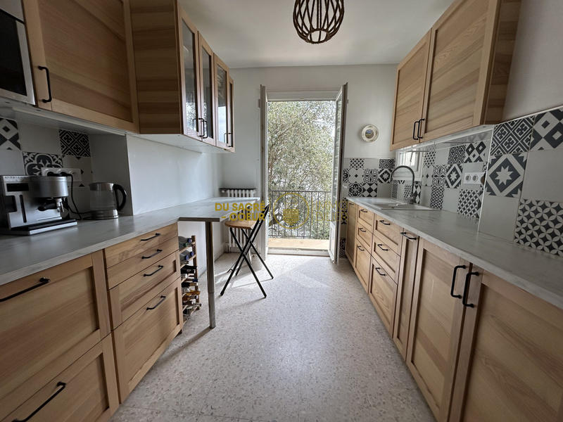 Maison - 213 m² - 6 pièces