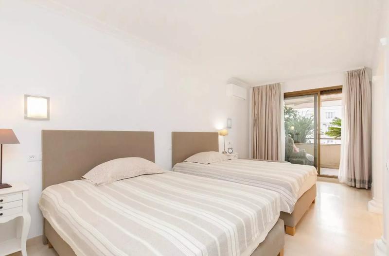 Appartement - 150 m² - 5 pièces